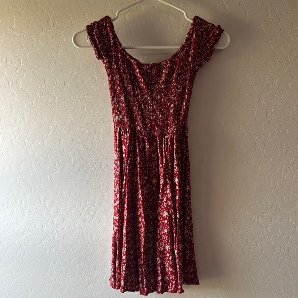 Red Sleeveless Scoop Neck Sundress for Weddings